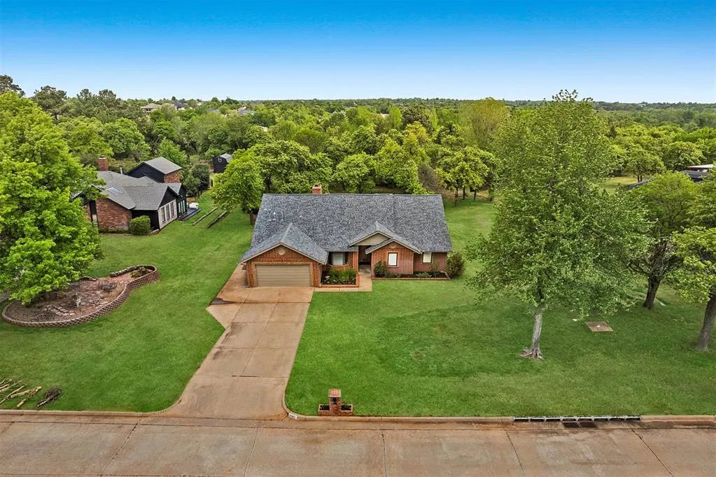 Front exterior — 10421 SE 55th Street, Oklahoma City, OK 73150