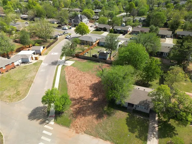 Photo 4 — 1800 Brighton Avenue, Oklahoma City, OK 73120