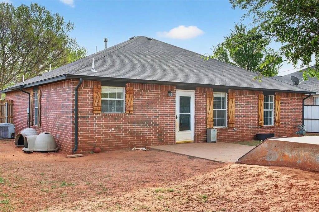 Photo 25 — 117 Meadow Ridge Drive, Elk City, OK 73644