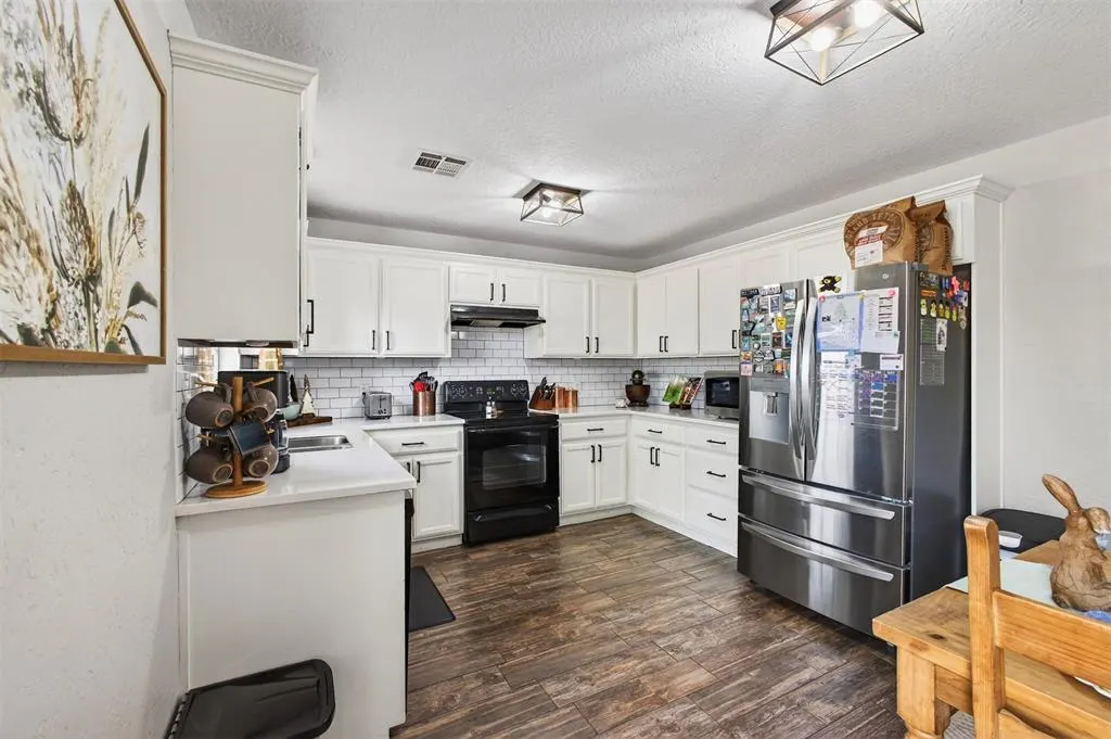 Photo 7 — 117 Meadow Ridge Drive, Elk City, OK 73644