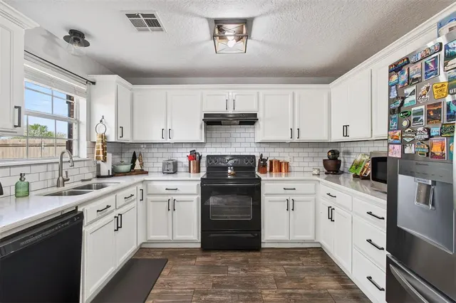Photo 8 — 117 Meadow Ridge Drive, Elk City, OK 73644
