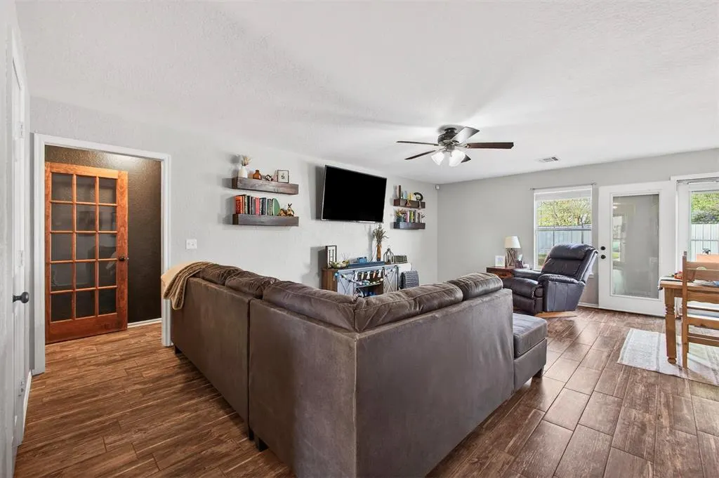 Photo 11 — 117 Meadow Ridge Drive, Elk City, OK 73644