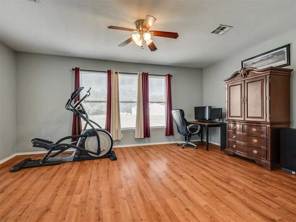 Photo 15 — 3325 Janet Lane, Harrah, OK 73045
