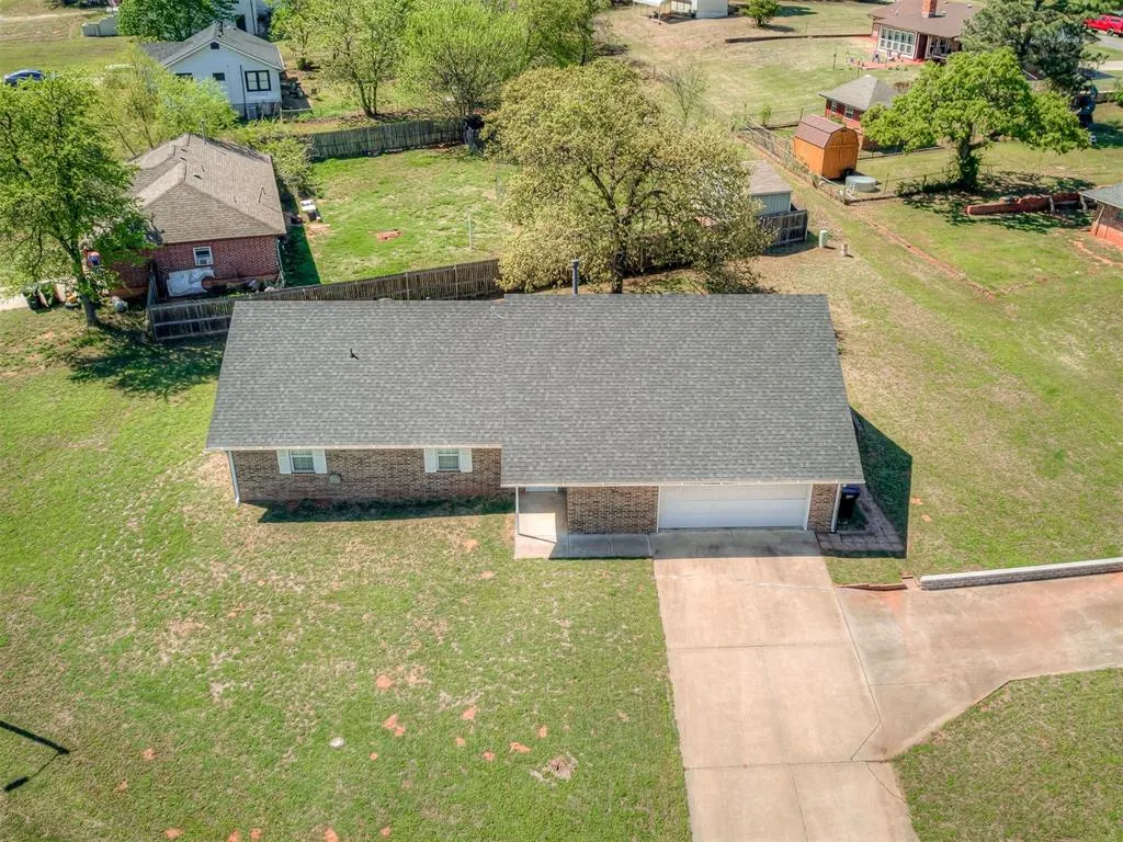 Photo 37 — 105 Eldridge Avenue, Luther, OK 73054