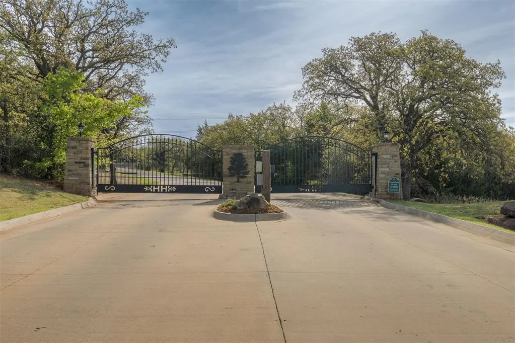Front exterior — 20100 Rock Hollow Drive, Arcadia, OK 73007