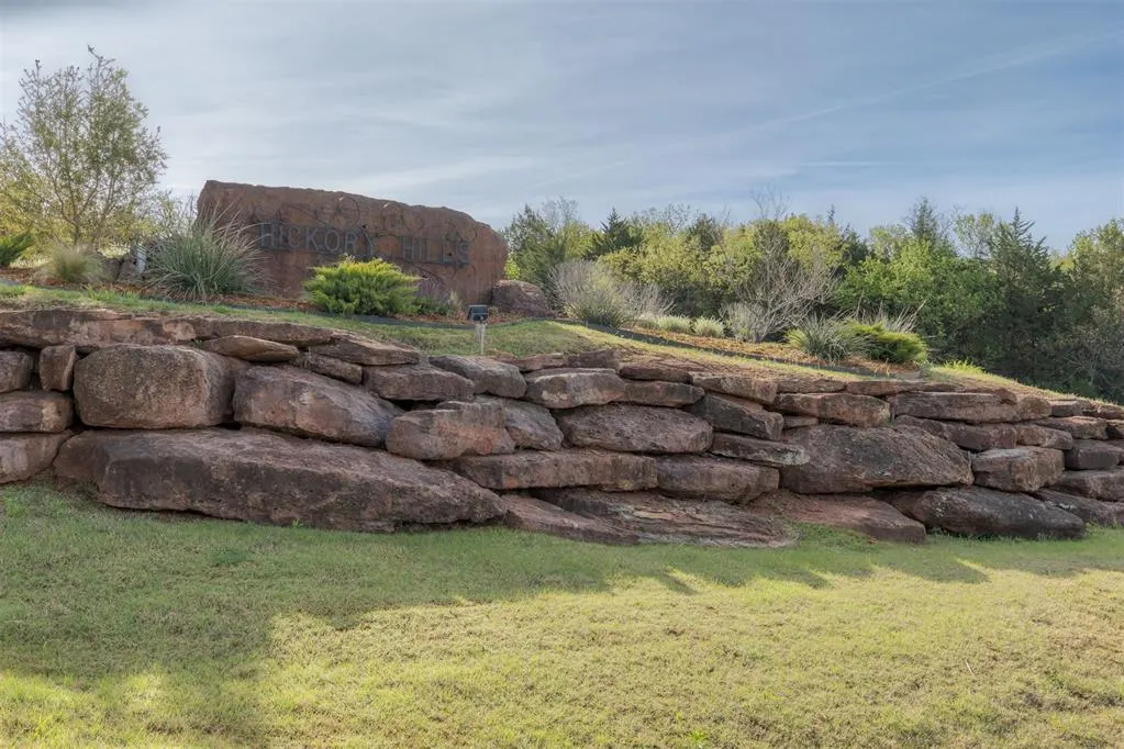 Photo 3 — 20100 Rock Hollow Drive, Arcadia, OK 73007