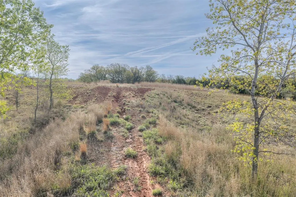 Photo 10 — 20100 Rock Hollow Drive, Arcadia, OK 73007