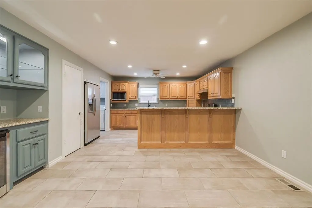 Photo 10 — 2108 Raintree Road, Edmond, OK 73013