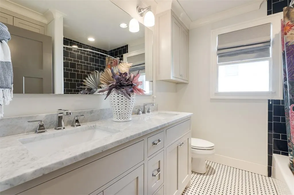 Photo 33 — 439 NW 19th Street, Oklahoma City, OK 73103