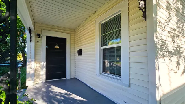 Photo 3 — 218 NW 5th Avenue, Ardmore, OK 73401
