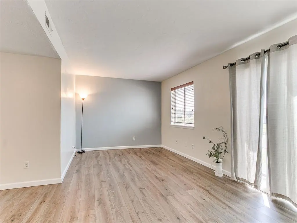 Photo 8 — 206 Jason Drive, Norman, OK 73071