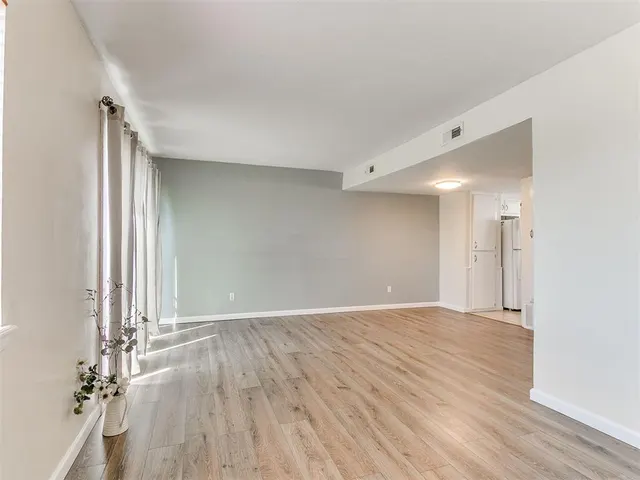 Photo 5 — 206 Jason Drive, Norman, OK 73071