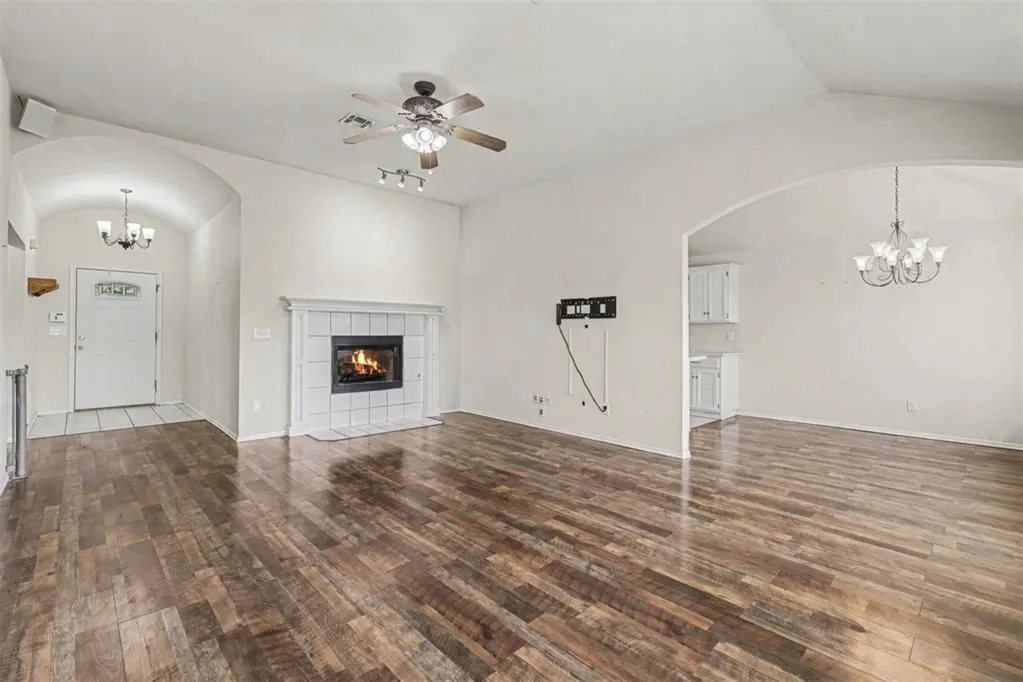 Photo 4 — 704 Tioga Circle, Norman, OK 73071