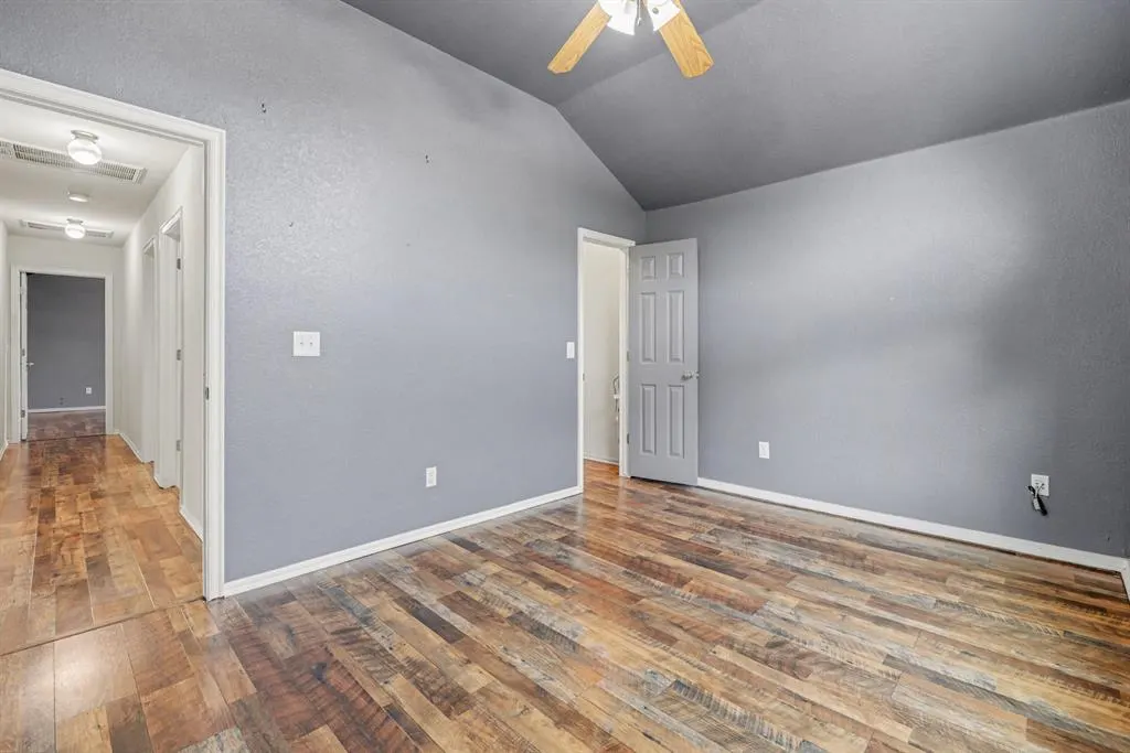 Photo 13 — 704 Tioga Circle, Norman, OK 73071