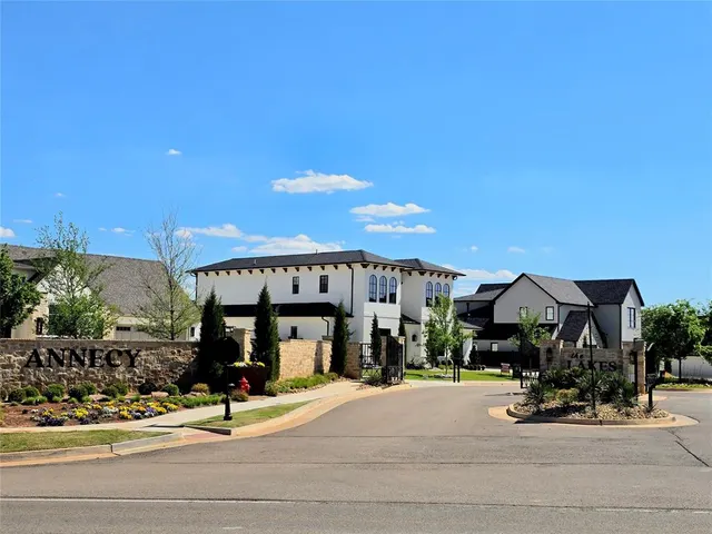 Photo 2 — 14900 Annecy Boulevard, Oklahoma City, OK 73142