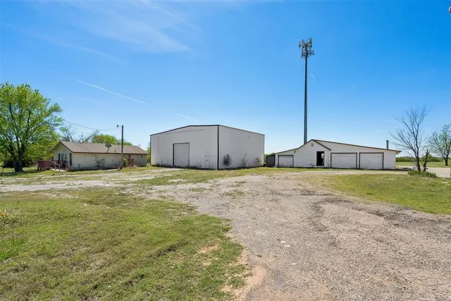 Photo 2 — 11115 S Sunnylane Road, Oklahoma City, OK 73160