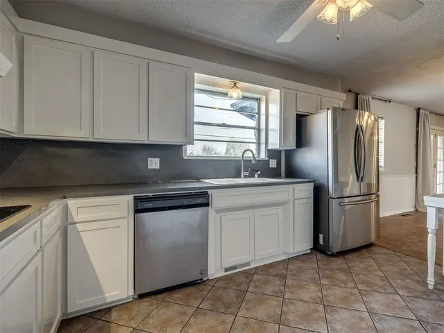 Photo 8 — 8033 NW 31st Street, Bethany, OK 73008