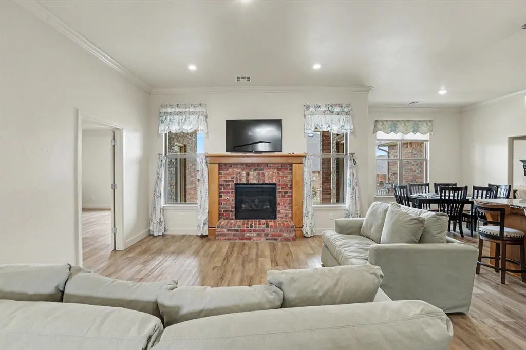 Photo 5 — 609 S Texoma Drive, Edmond, OK 73025