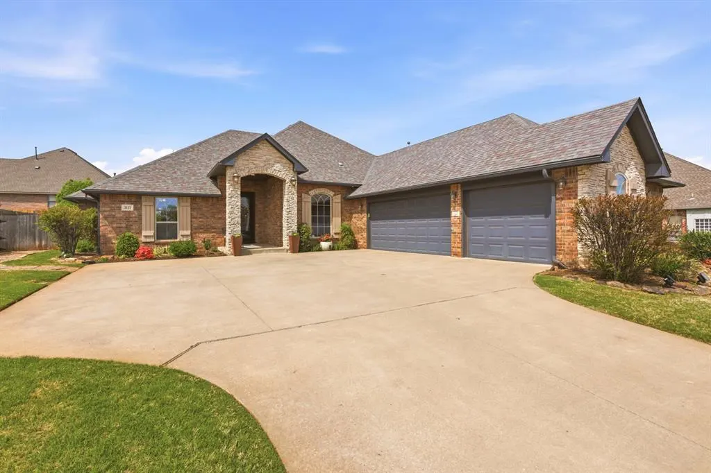 Photo 2 — 3117 Ash Grove Road, Edmond, OK 73003