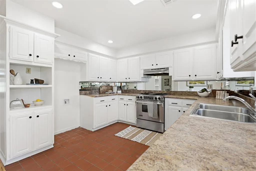 Photo 14 — 2505 NW 58th Place, Oklahoma City, OK 73112