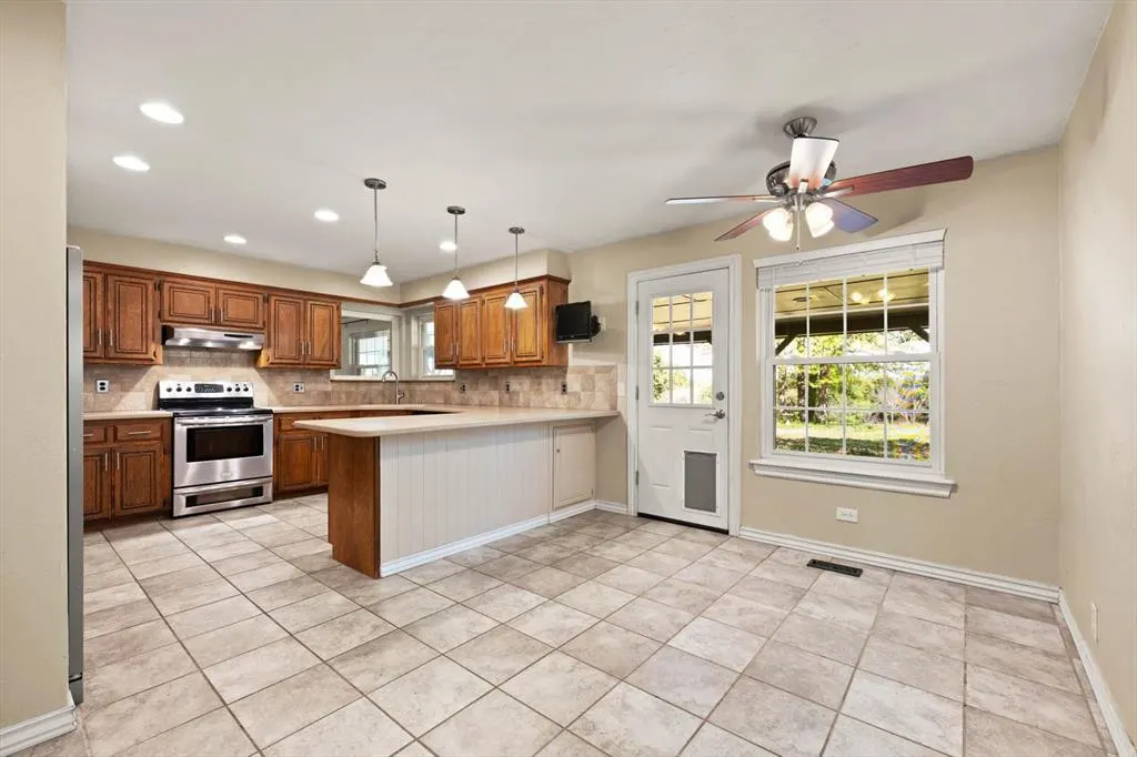 Photo 8 — 8404 Blackberry Ridge, Edmond, OK 73034