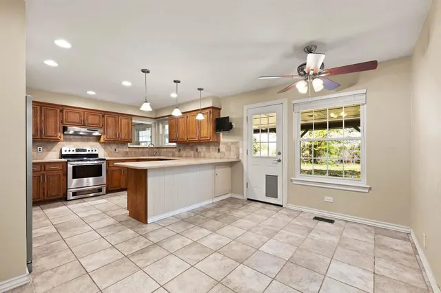 Photo 8 — 8404 Blackberry Ridge, Edmond, OK 73034