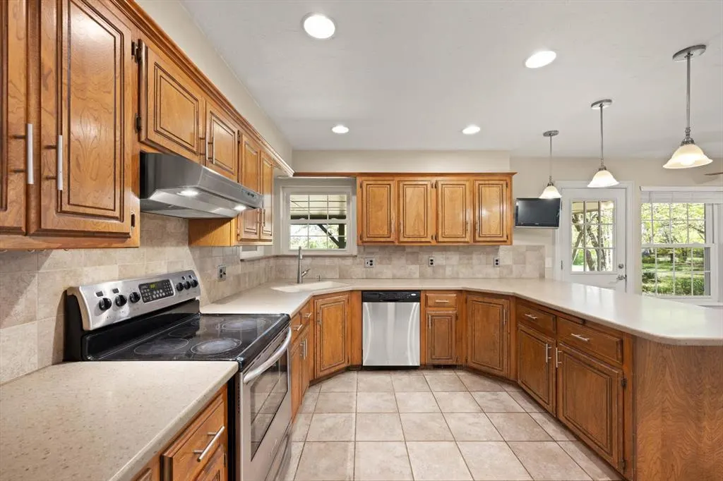 Photo 13 — 8404 Blackberry Ridge, Edmond, OK 73034