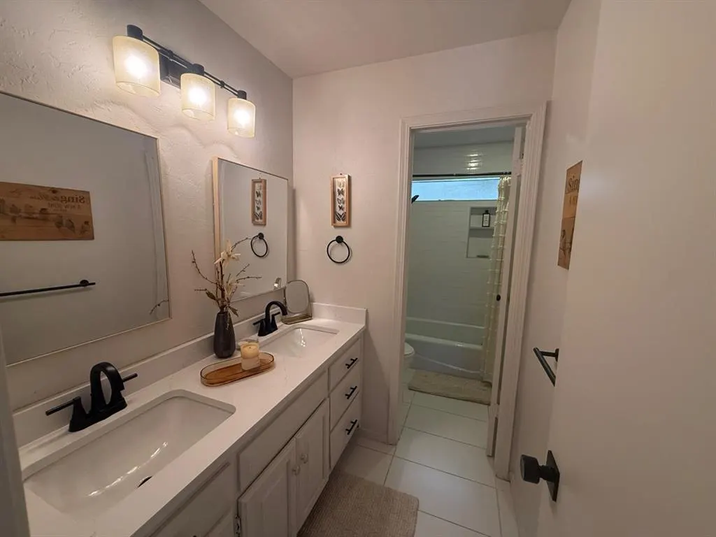 Photo 38 — 1925 Bunting Court, Edmond, OK 73034