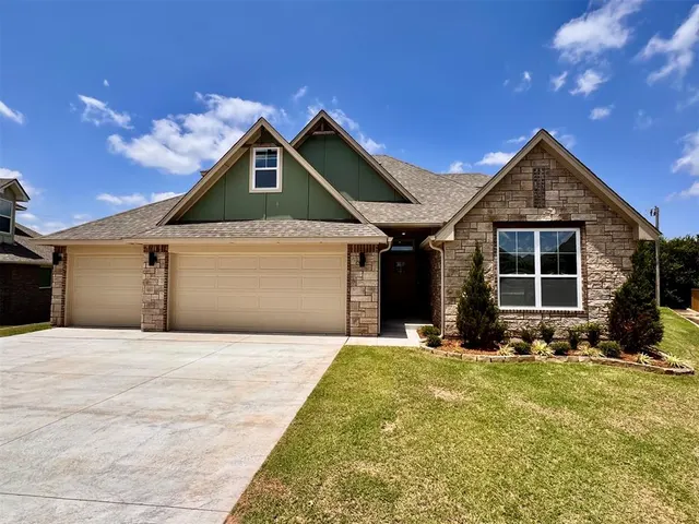 Photo 2 — 10173 NW 100th Street, Yukon, OK 73099