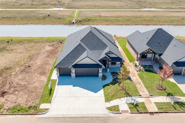 Photo 7 — 2216 SW 160th Street, Oklahoma City, OK 73170