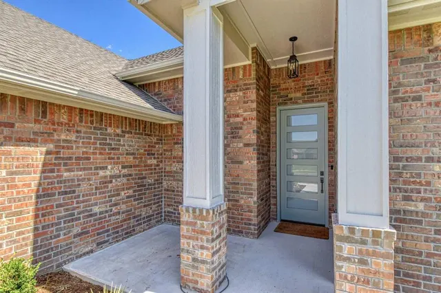 Photo 5 — 412 Egret Lane, Norman, OK 73071