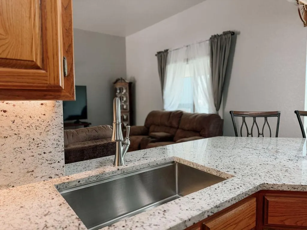 Photo 16 — 1024 N Marion Avenue, Hinton, OK 73047