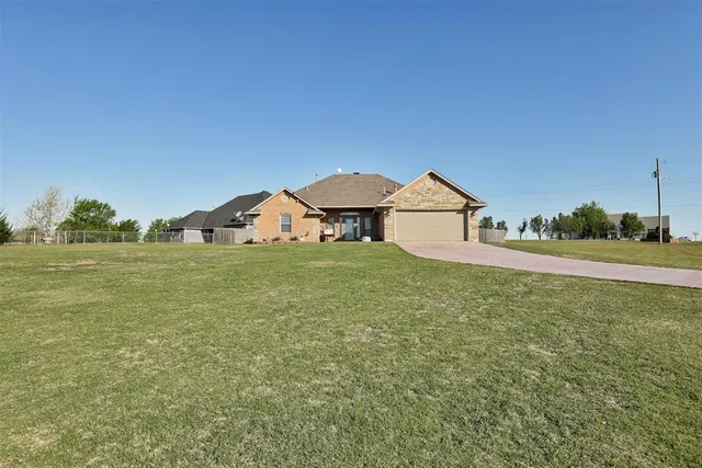 Front exterior — 9515 Lake Drive, Piedmont, OK 73078
