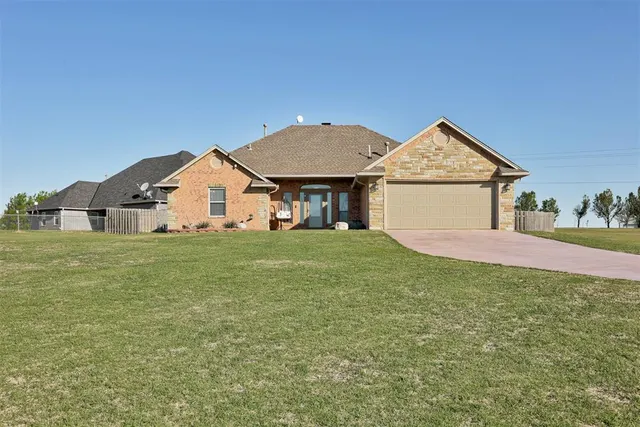 Photo 2 — 9515 Lake Drive, Piedmont, OK 73078
