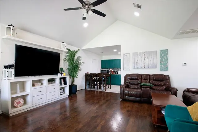 Photo 5 — 231 SE 53rd Street, Oklahoma City, OK 73129