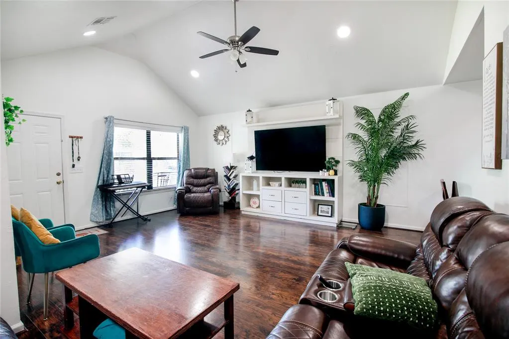 Photo 7 — 231 SE 53rd Street, Oklahoma City, OK 73129
