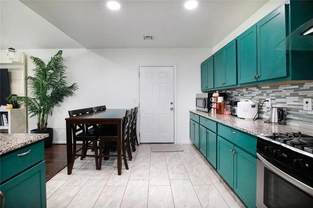 Photo 9 — 231 SE 53rd Street, Oklahoma City, OK 73129