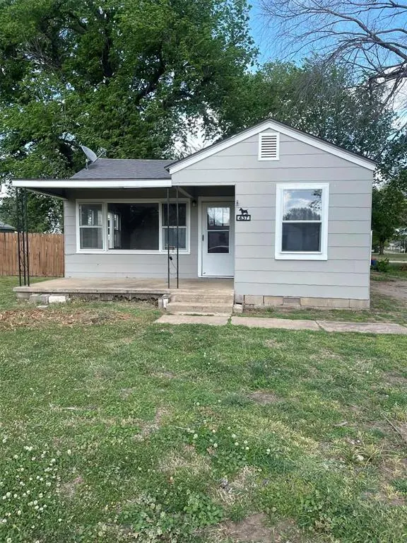 Front exterior — 437 S Peachtree Street, Ponca City, OK 74601