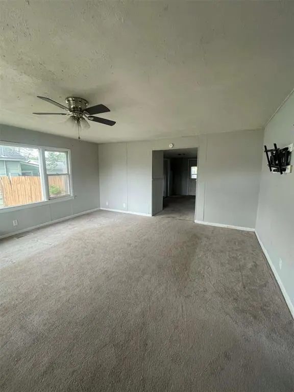 Photo 4 — 437 S Peachtree Street, Ponca City, OK 74601