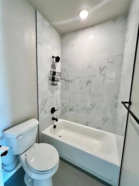 Photo 5 — 4416 Epperly Drive A & B, Oklahoma City, OK 73115