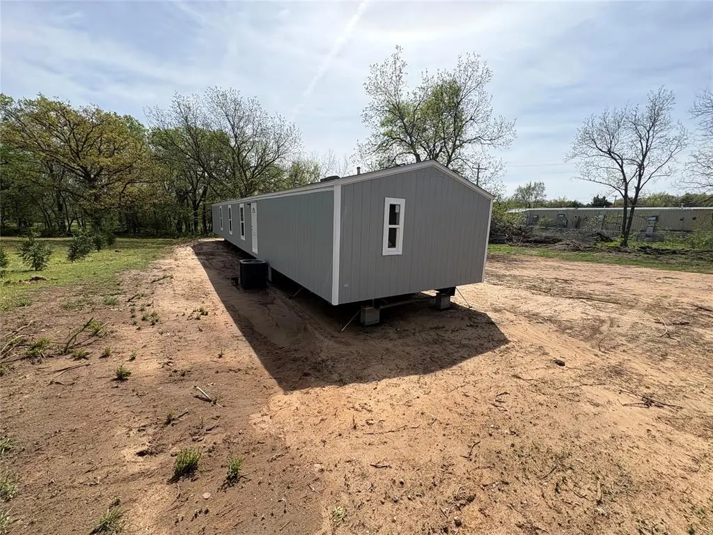 Photo 2 — 95 N Harmony Lane, Shawnee, OK 74804