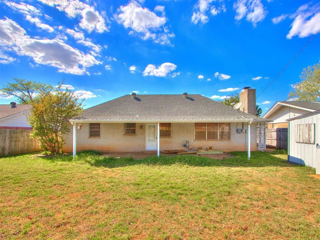 Photo 33 — 118 Brookside Drive, Moore, OK 73160