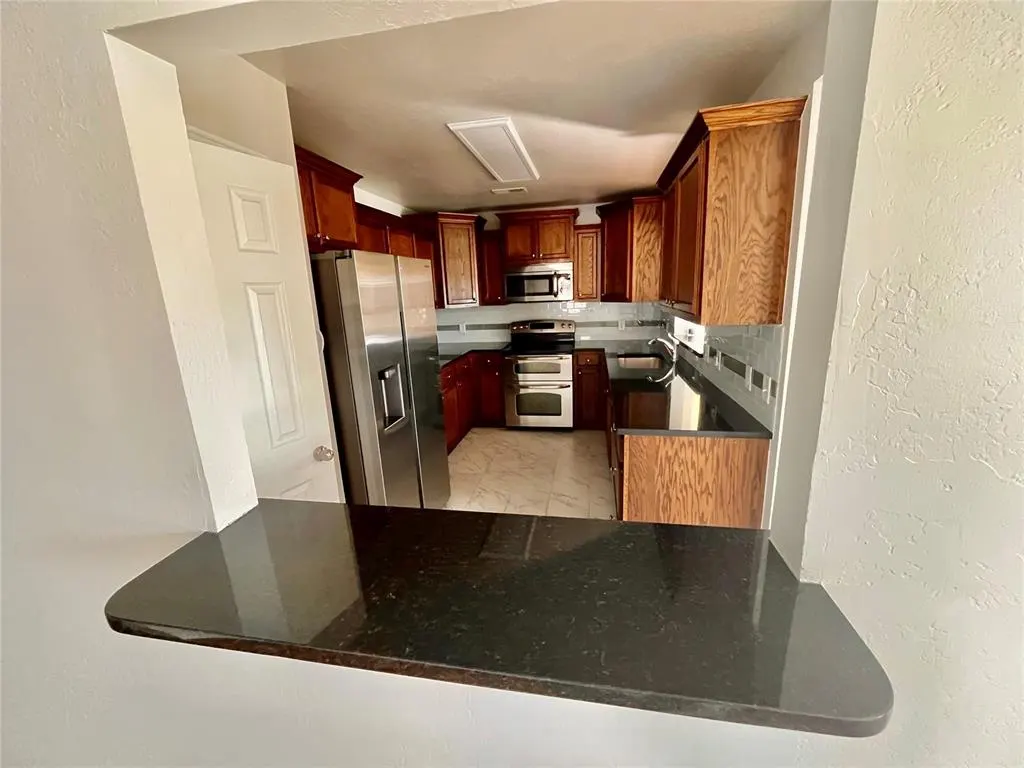 Photo 9 — 17700 Blackhawk Circle, Edmond, OK 73012