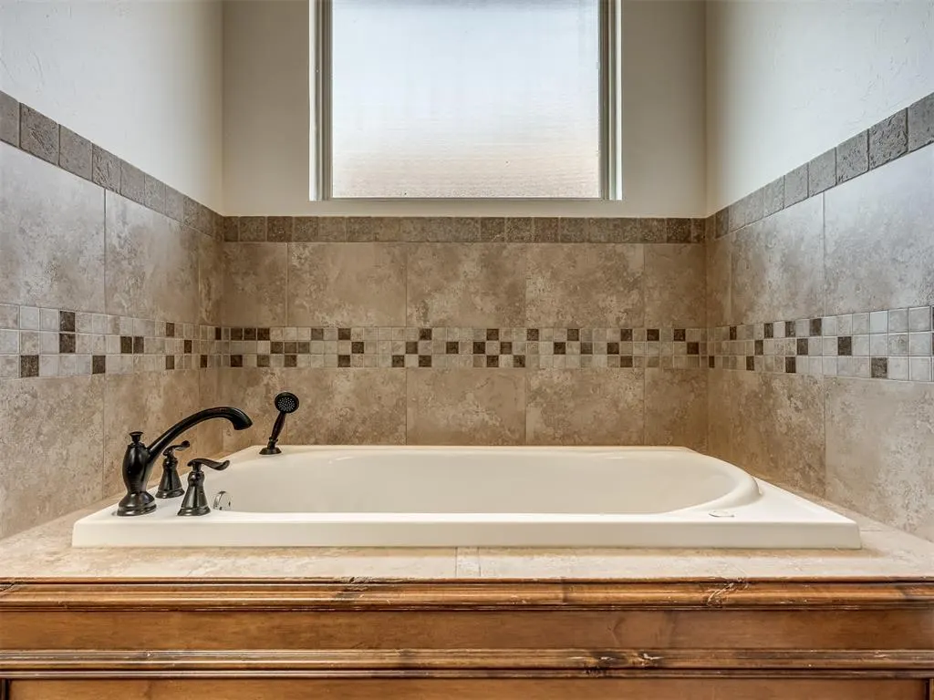 Photo 27 — 3024 Wind Call Lane, Edmond, OK 73034