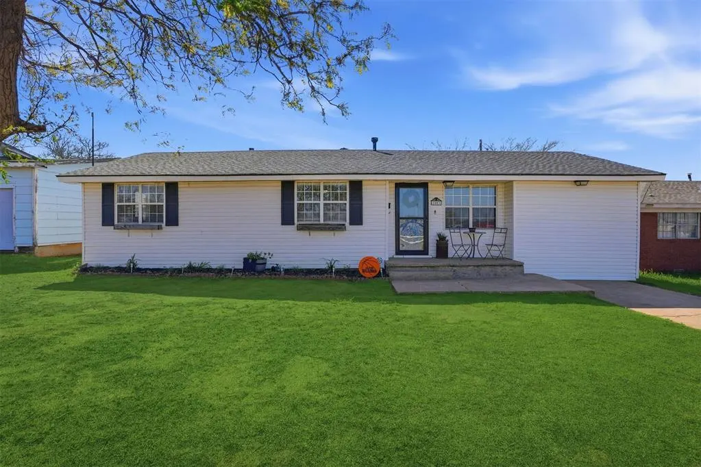 Front exterior — 1003 N Hightower Street, Altus, OK 73521