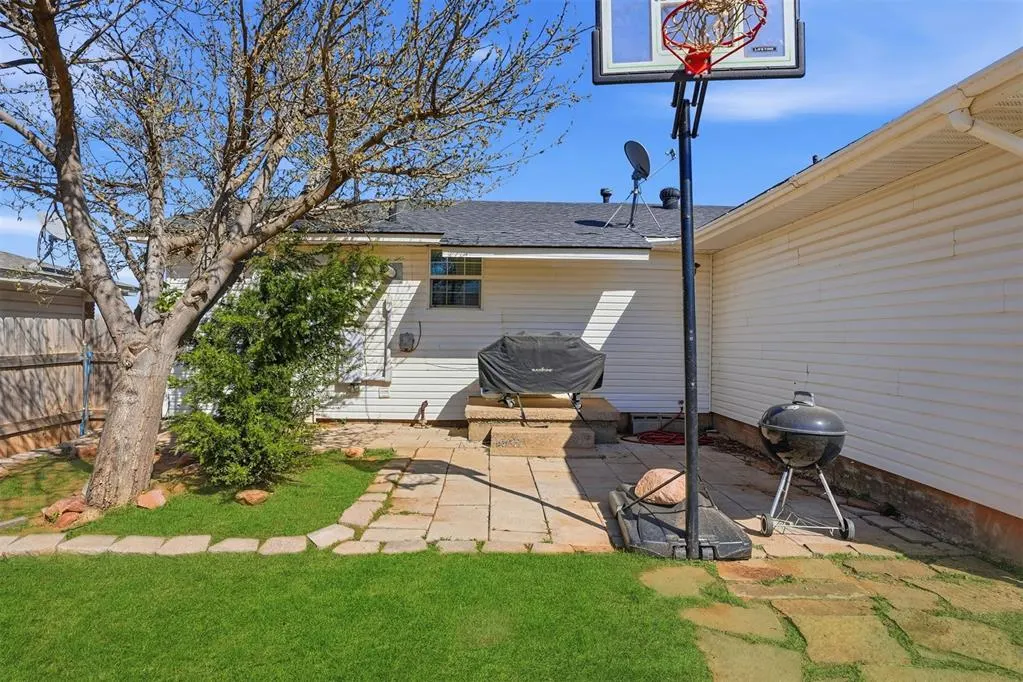 Photo 42 — 1003 N Hightower Street, Altus, OK 73521
