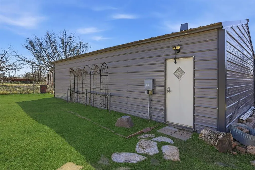 Photo 43 — 1003 N Hightower Street, Altus, OK 73521
