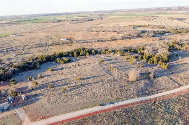Photo 4 — NW Stone Meadow Drive, Coyle, OK 73027