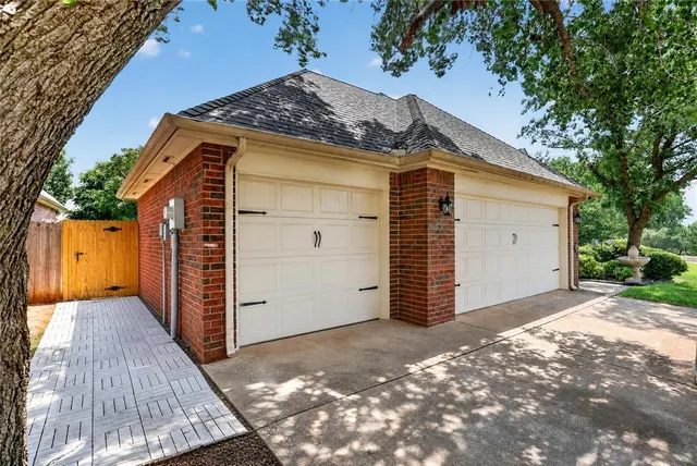 Photo 4 — 1608 Natchez Road, Edmond, OK 73012