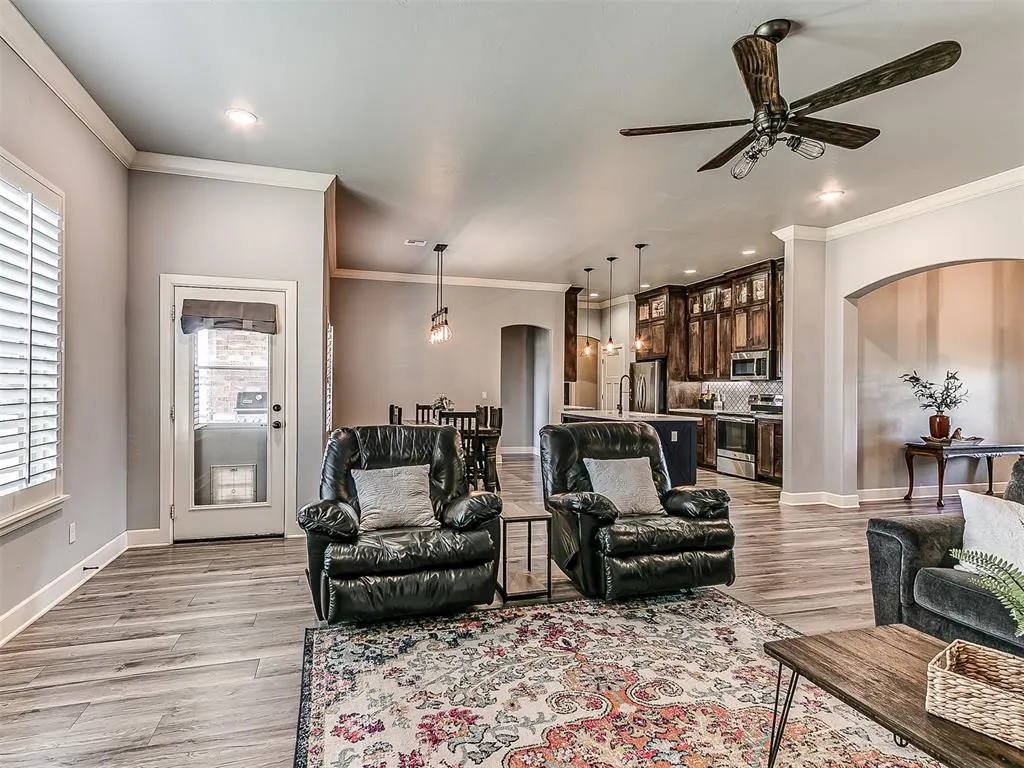Photo 9 — 25068 Emerald Way, Cashion, OK 73016